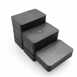 Customized Permanent Square Ceramic Ferrite Magnet for Sale
