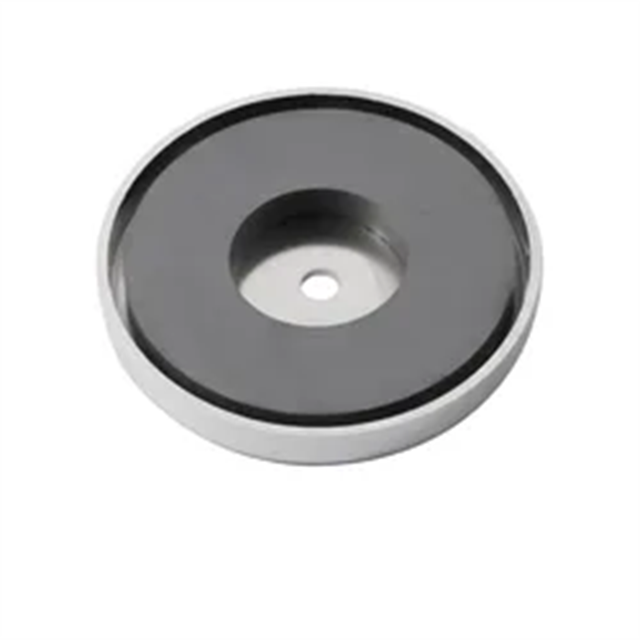 Ferrite Magnet Countersunk 20*4.1*6