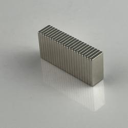 Customizable Flexible Magnets N35 N38 N40 Permanent Magnet 30*5*5 Block & Bar Neodymium Permanent Magnet Price