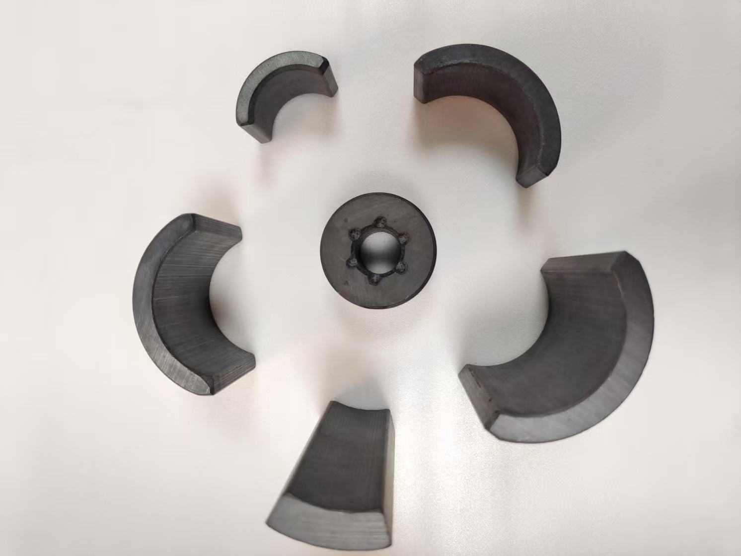 Y35 Y30 Y35bh Y30bh C8 C12 Arc Curved Ferrite Magnet for Motor