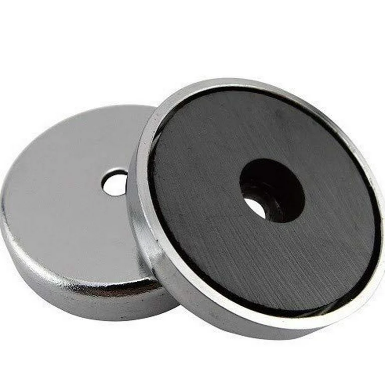Manufacturer Round Ferrite Pot Magnet with Countersunk Hole for Rustproof Fixing Mounting